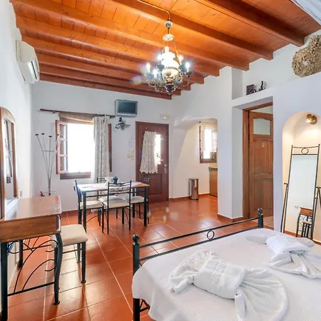 Alykes Grikos Bay (Patmos)