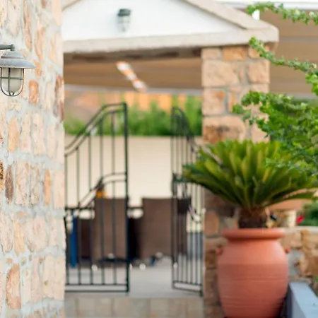 Alykes Grikos Bay (Patmos)