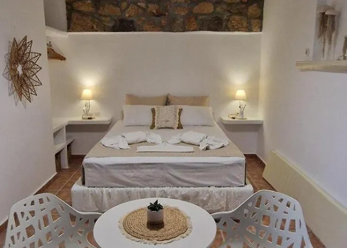 Alykes Grikos Bay (Patmos)