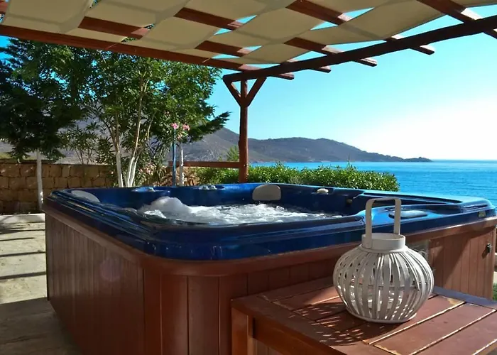 Alykes Grikos Bay (Patmos)