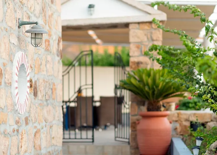 Alykes Grikos Bay (Patmos)